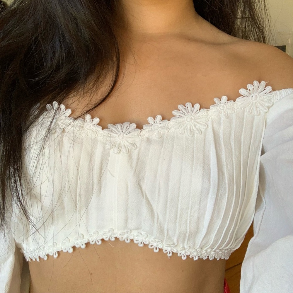 Superdown Tamsyn crop top
